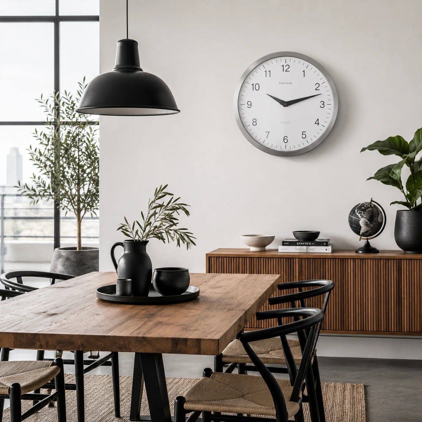 Reloj de pared Hermle 30x30x4 cm acero inoxidable • Control por radio • Diseño atemporal