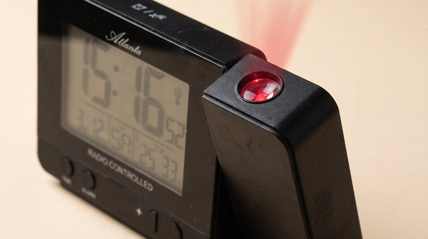 Wecker kaufen: Analog, digital und Funk im Vergleich