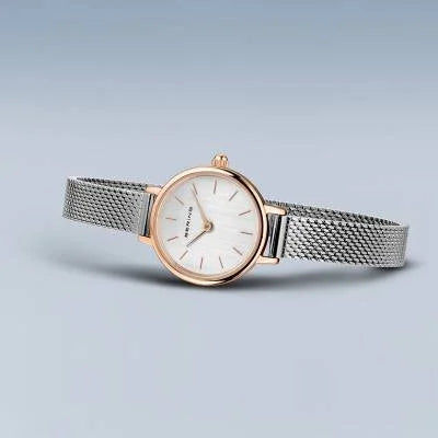 Bering Classic 11022-064 Damenuhr Roségold • Saphirglas • Milanaise-Armband, Bild 4