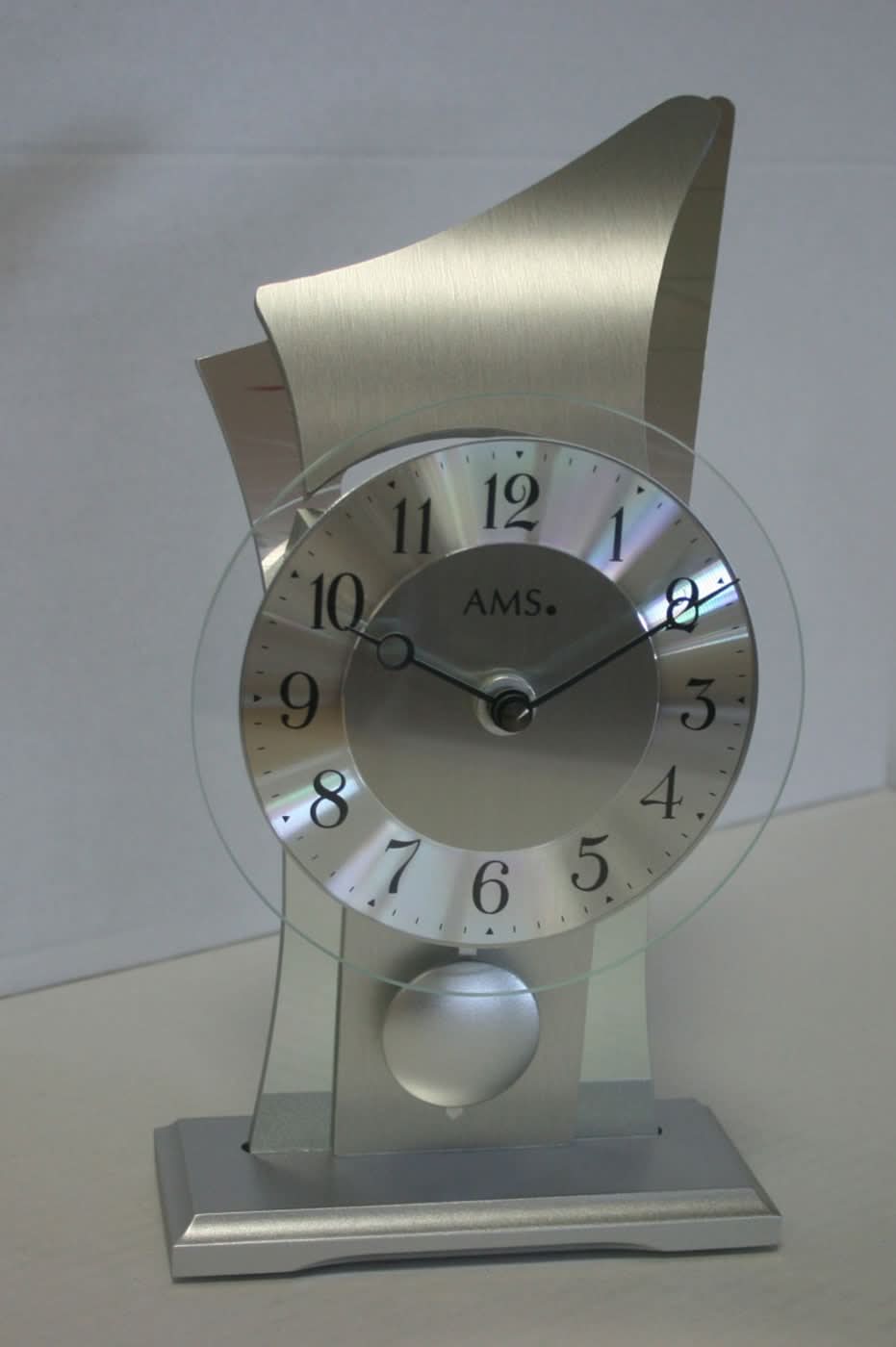 AMS Table Clock 26x14x12 cm Wood • Quartz Movement • With Pendulum