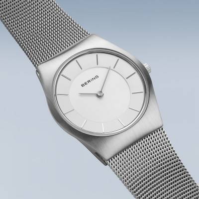 Bering Classic 11930-001 Damenuhr • Saphirglas • Milanaise-Armband, Bild 3