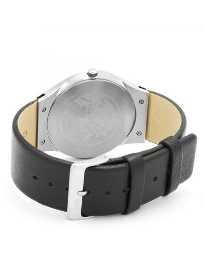 Herrenuhr mit schwarzem Lederarmband und silbernem Gehäuseboden mit Schrauben