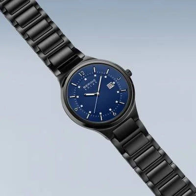 Bering 14442-727 Slim-Solar Herrenuhr Schwarz • Solarantrieb • Saphirglas, Bild 3