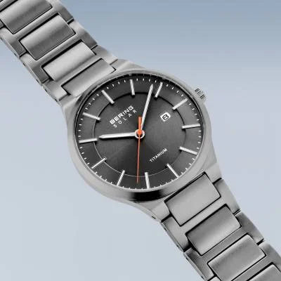 Bering Solar 15239-779 Herrenuhr Silber • Saphirglas • Titanarmband, Bild 4