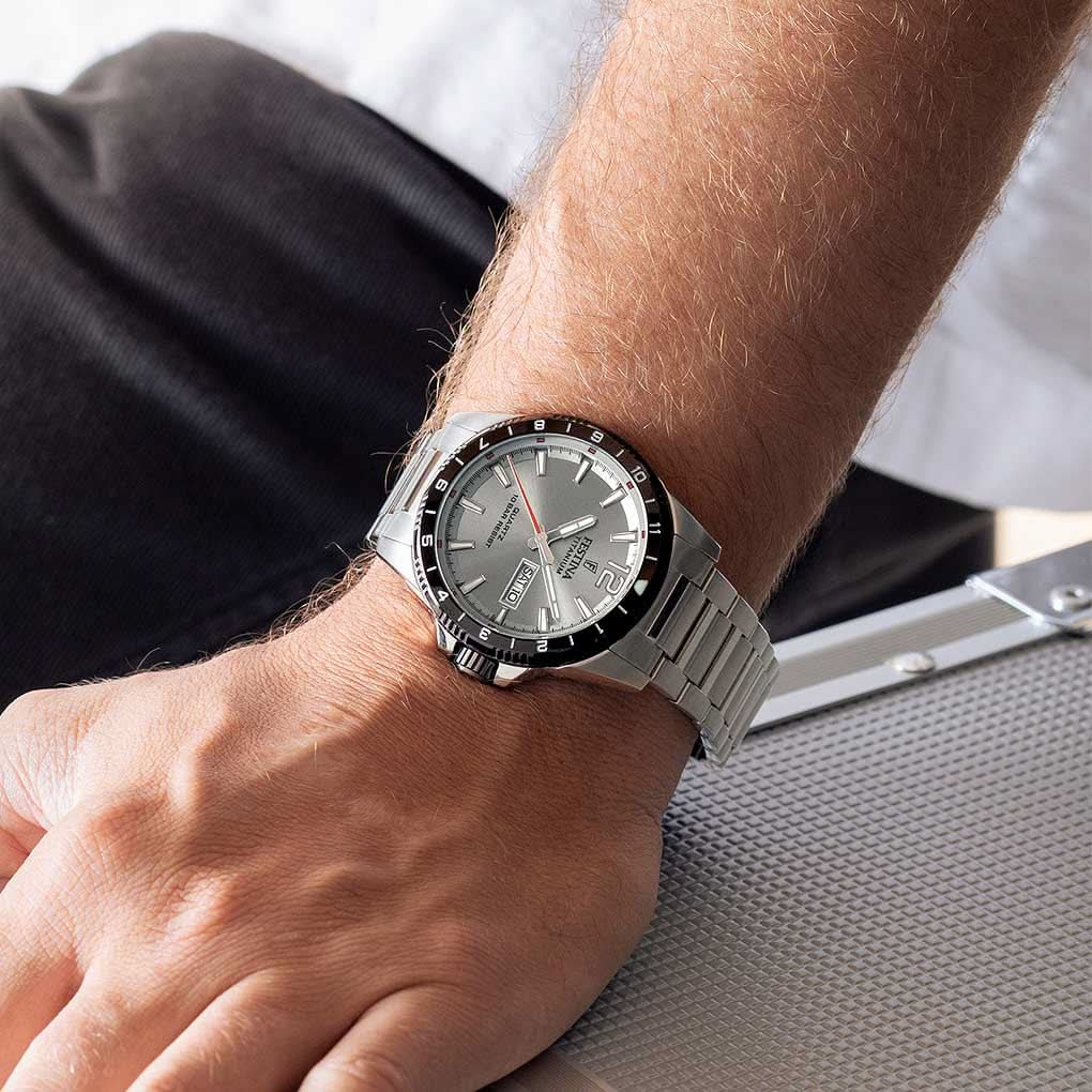 Festina Titanium F20698/1 Men's Watch • Lightweight Titanium • 10 ATM Water Resistant