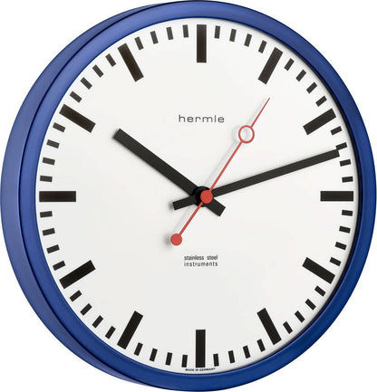 Hermle Wall Clock 30x30x5 cm Stainless Steel • Radio-controlled • Timelessly elegant