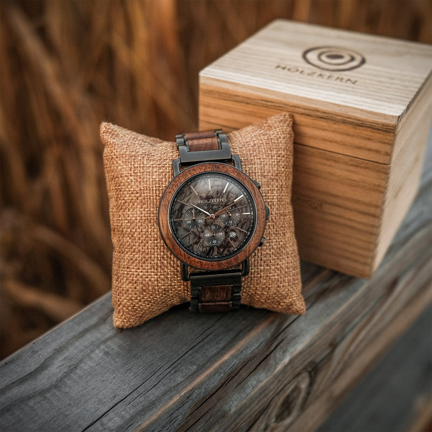 Holzkern Askja Herrenuhr Chronograph Walnuss/Marmor • Seiko VD53 Quarzwerk • Echtmarmor-Zifferblatt, Bild 5
