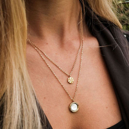 Zendala Layering Necklace Mother-of-Pearl/Gold - Wood Core Model: Jewelry
