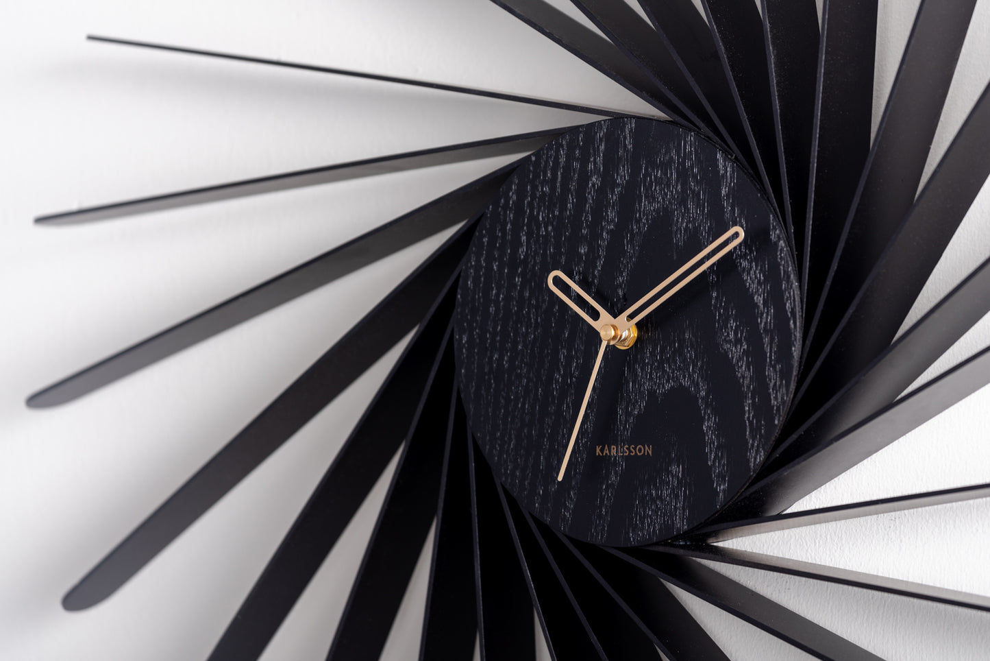 Karlsson Helix XL KA5890BK Wanduhr Schwarz • Holzfurnier • Großes XXL-Design, Bild 4