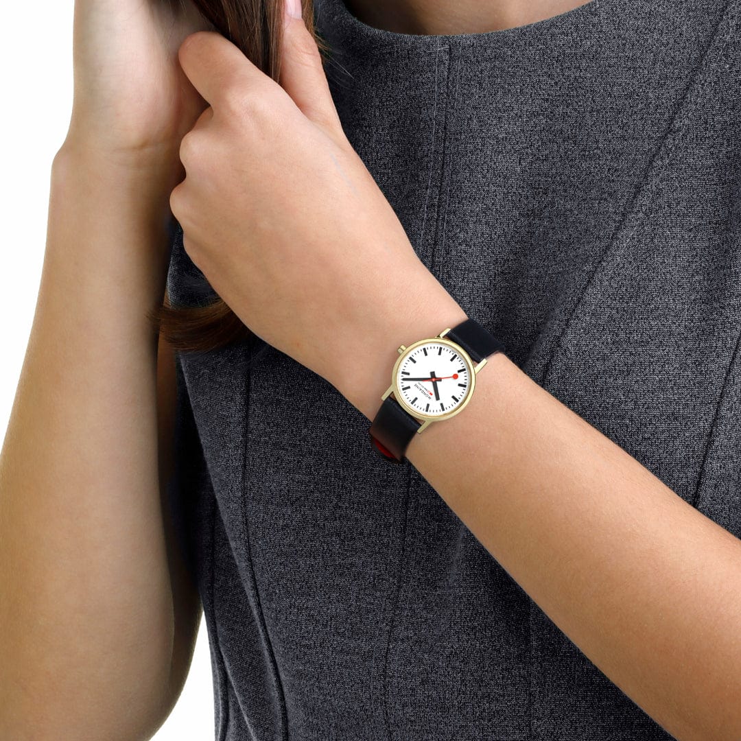Mondaine Classic A658.30323.10SBBV Damen Armbanduhr • Saphirglas • Schweizer Quarzwerk, Bild 2