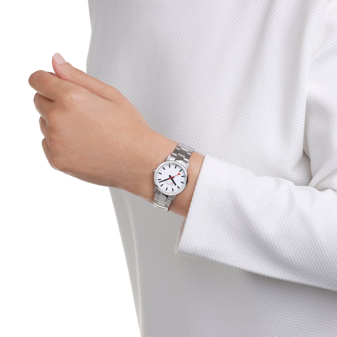 Mondaine Classic A658.30323.11SBJ Damen Armbanduhr • Saphirglas • Schweizer Quarzwerk, Bild 2