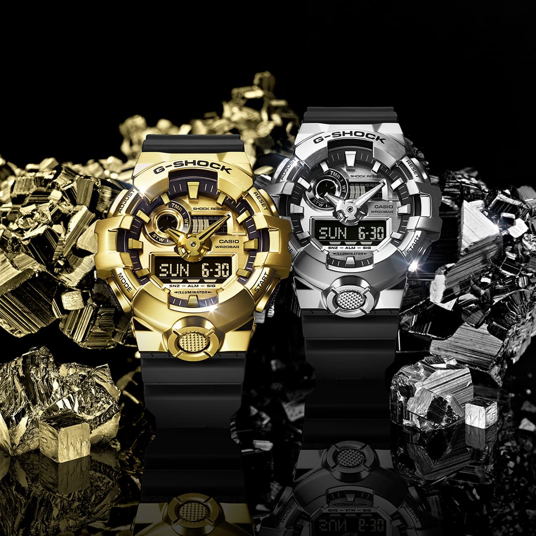 Casio GM-700G-9AER G-Shock Classic Herrenuhr Schwarz-Gold • Edelstahlgehäuse mit Goldionenbeschichtung •