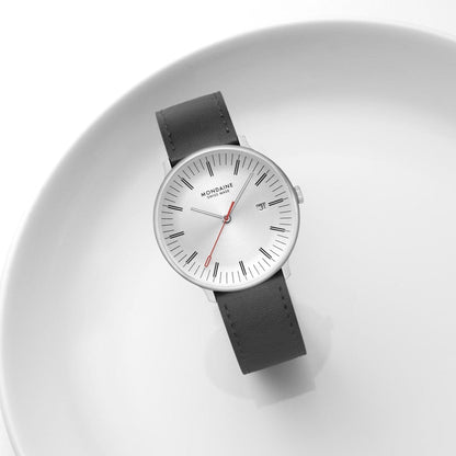 Mondaine Doppio MLE.41210.LBV Herrenuhr Schwarz • Saphirglas mit Antireflexbeschichtung • Swiss Made Quarzwerk, Bild 12