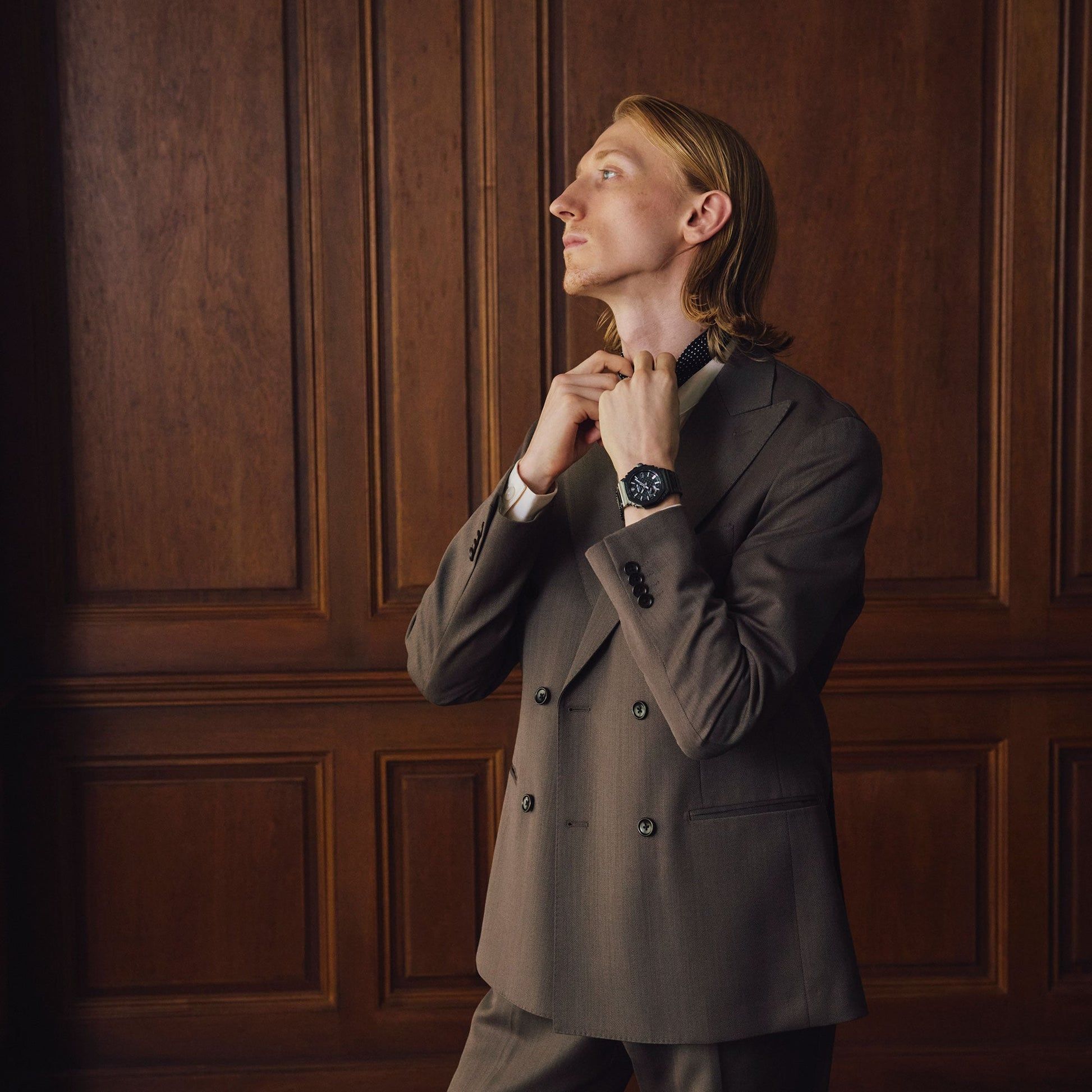 Casio G-Shock MR-G MRG-B2100B-1ADR Herrenuhr Schwarz • Saphirglas mit Antireflexbeschichtung • Solar-Funk mit Bluetooth