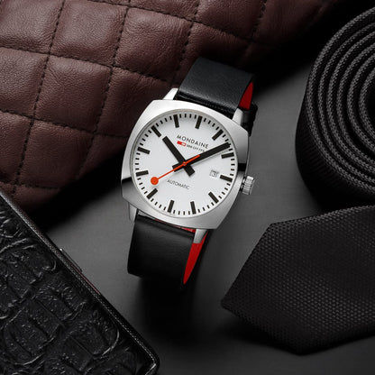 Mondaine Cushion MSL.3961B.LBV Herrenuhr Schwarz • Automatikwerk Sellita SW200-2 • Saphirglas mit BackLight, Bild 9