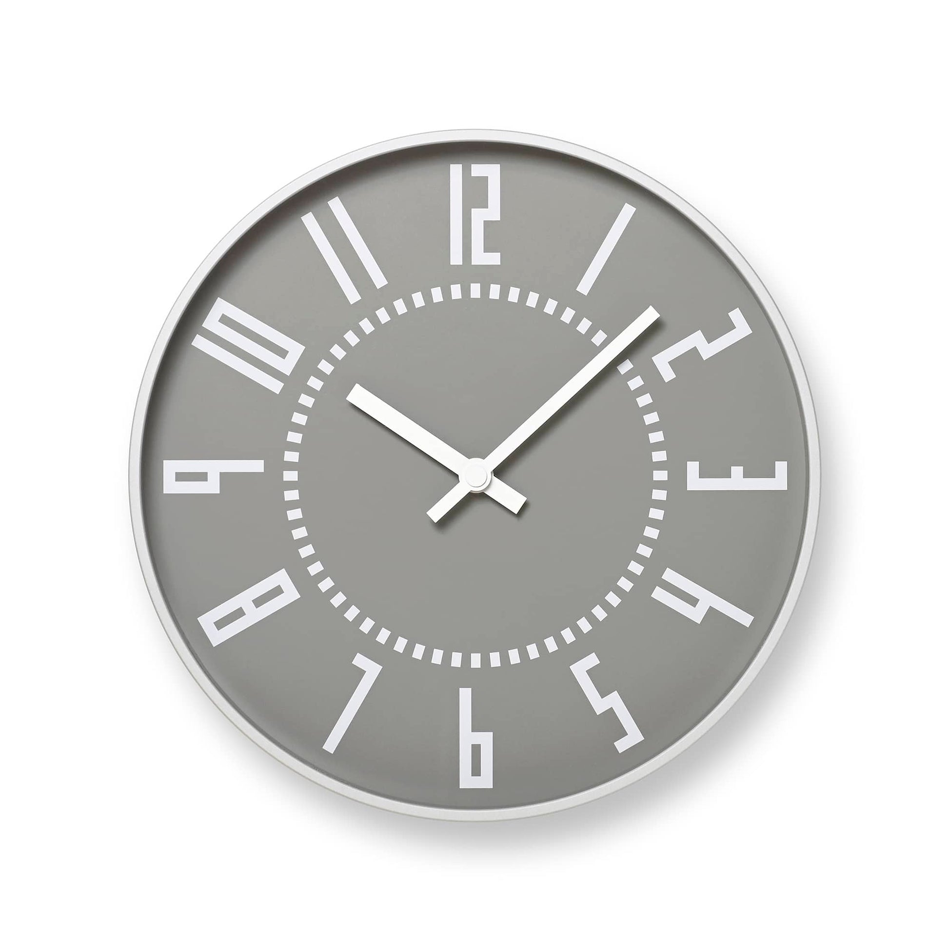 Grau Wanduhr mit weißen Indexen, runden Zeigern und Ziffernstrichen, analog.