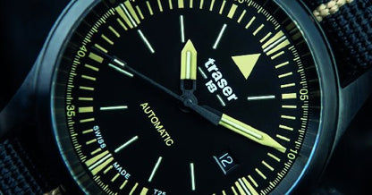 Traser H3 P59 Essential M 108218 Herrenuhr Schwarz • Saphirglas mit Trigalight • Schweizer Quarzwerk, Bild 2