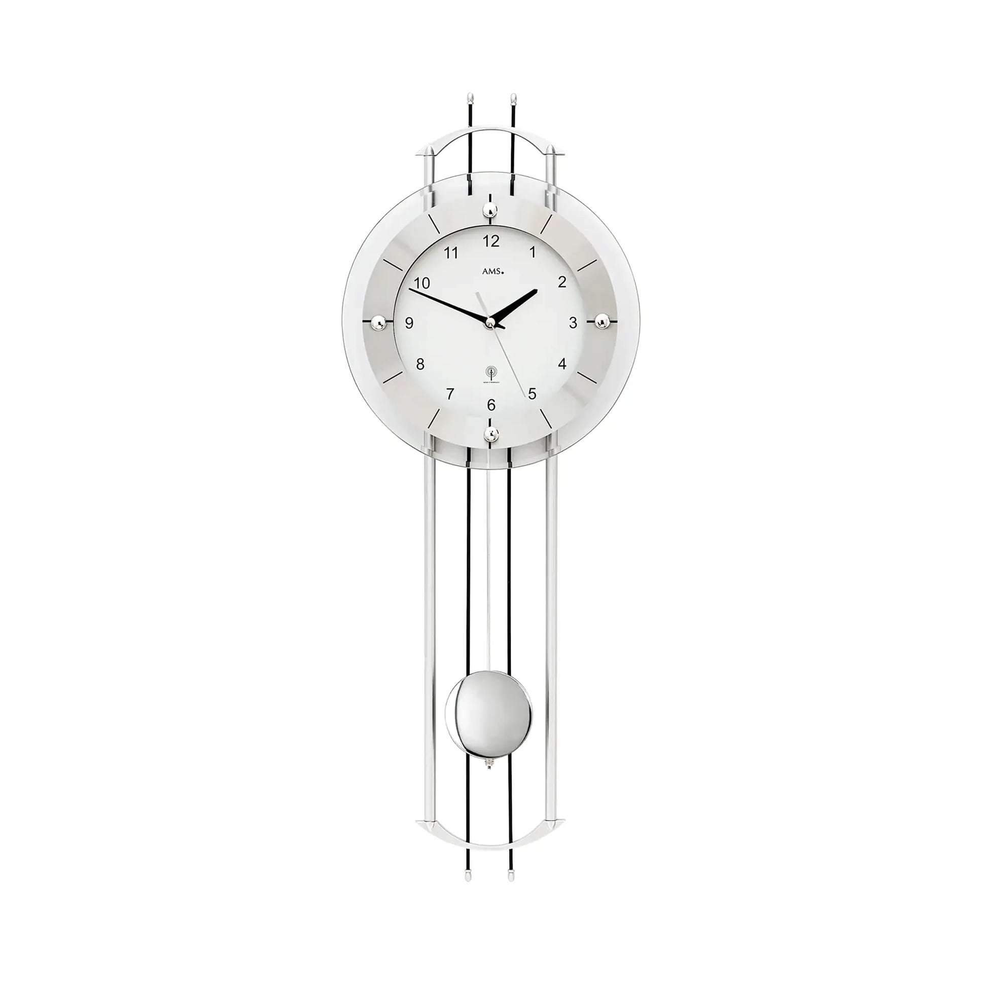 Wanduhr mit großem rundem Ziffernblatt, silbernen Stäben und Pendelgehäuse