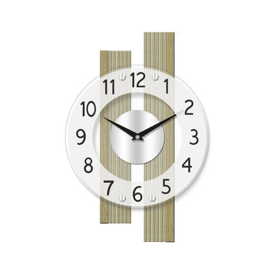 Wanduhr mit rundem Zifferblatt, Eichenholzstreifen und schwarzen Zahlen, silbernen Zeigern