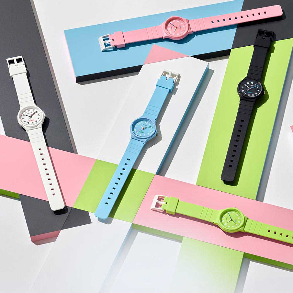 Casio Collection LQ-24B-7BEF Ladies' Watch • Timeless Design • Ultralight