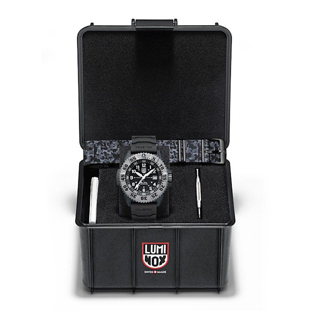 Luminox Land XL.3351.SET MIL-SPEC Inspired Armbanduhr Schwarz • Saphirglas • Schweizer Quarzwerk