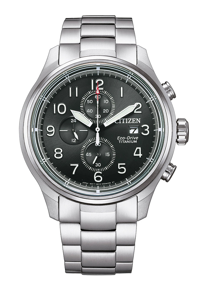 Citizen Eco-Drive AT2480-81X Herren Armbanduhr Grün • Super Titanium • Solarbetriebener Chronograph