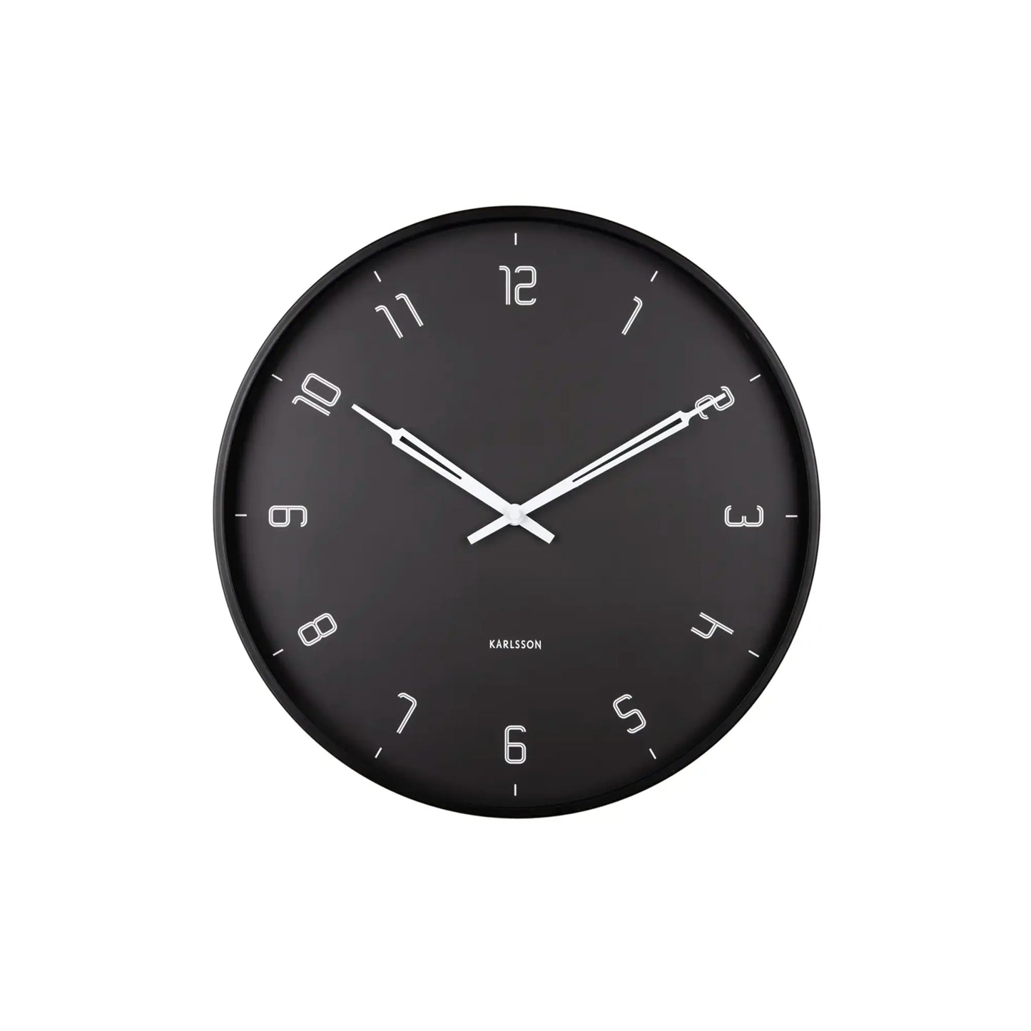 Schwarze Wanduhr mit Analoganzeige, weißen Zeigern und Ziffern, rundes Gehäuse