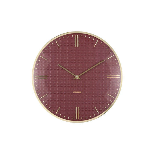 Runde Wanduhr in Burgunderrot mit goldenen Zeigern und Indexstrichen, Eisenring.