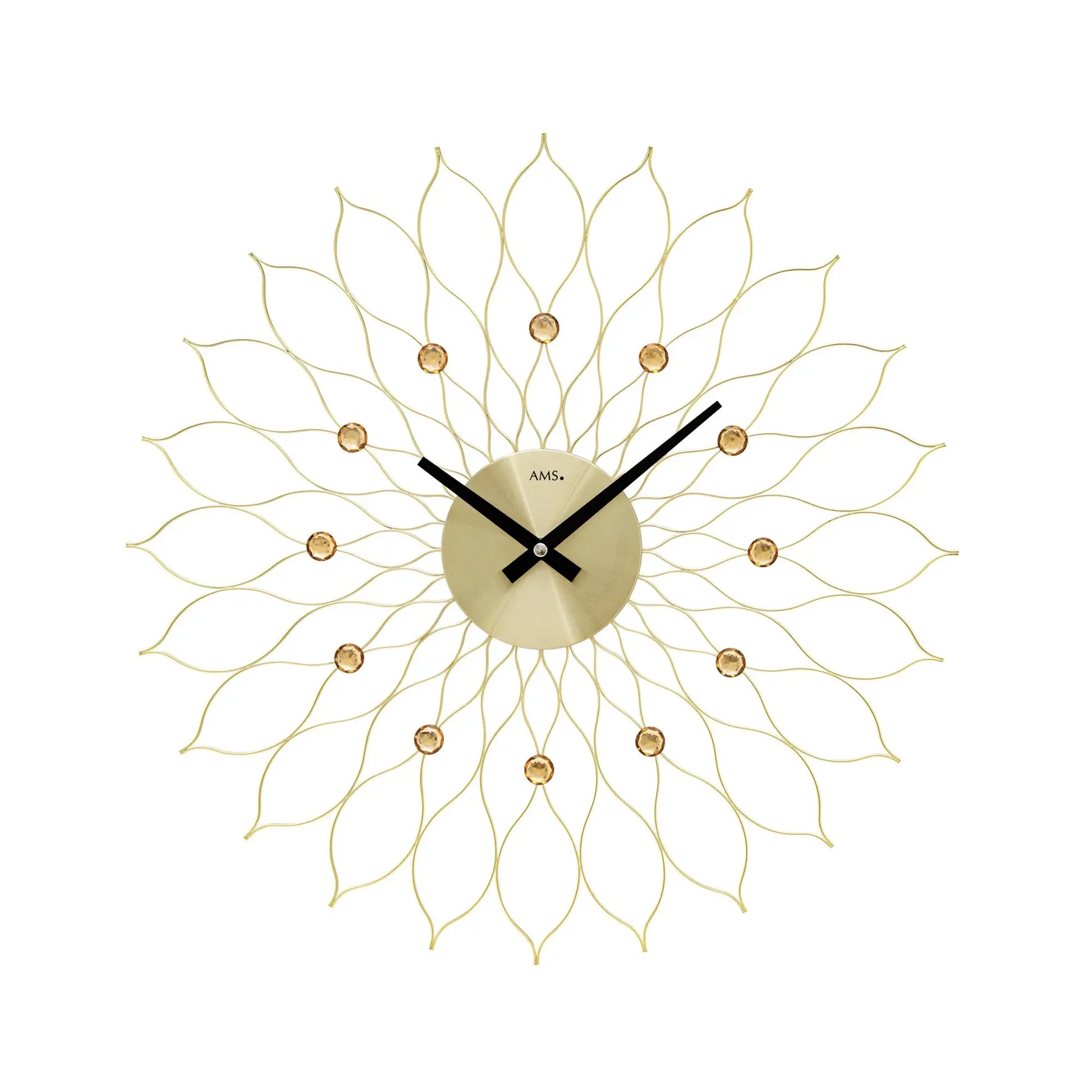 Wanduhr mit beigem Rundzifferblatt, schwarzen Zeigern, goldenen Strahlen und kleinen goldenen Punkten