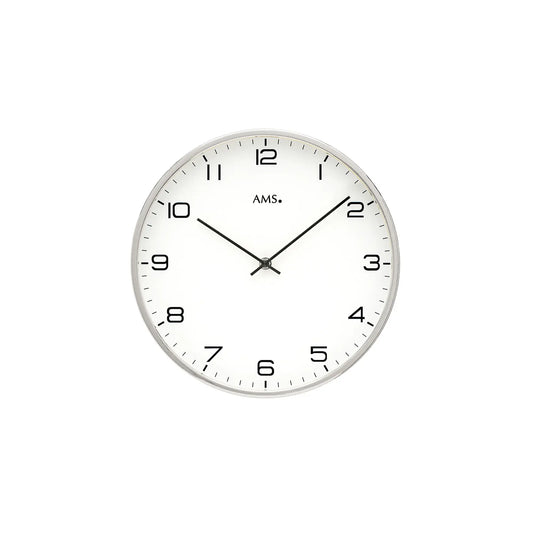 Wanduhr mit vernickeltem Rahmen, weißem Zifferblatt, Mineralglas und Quarzwerk