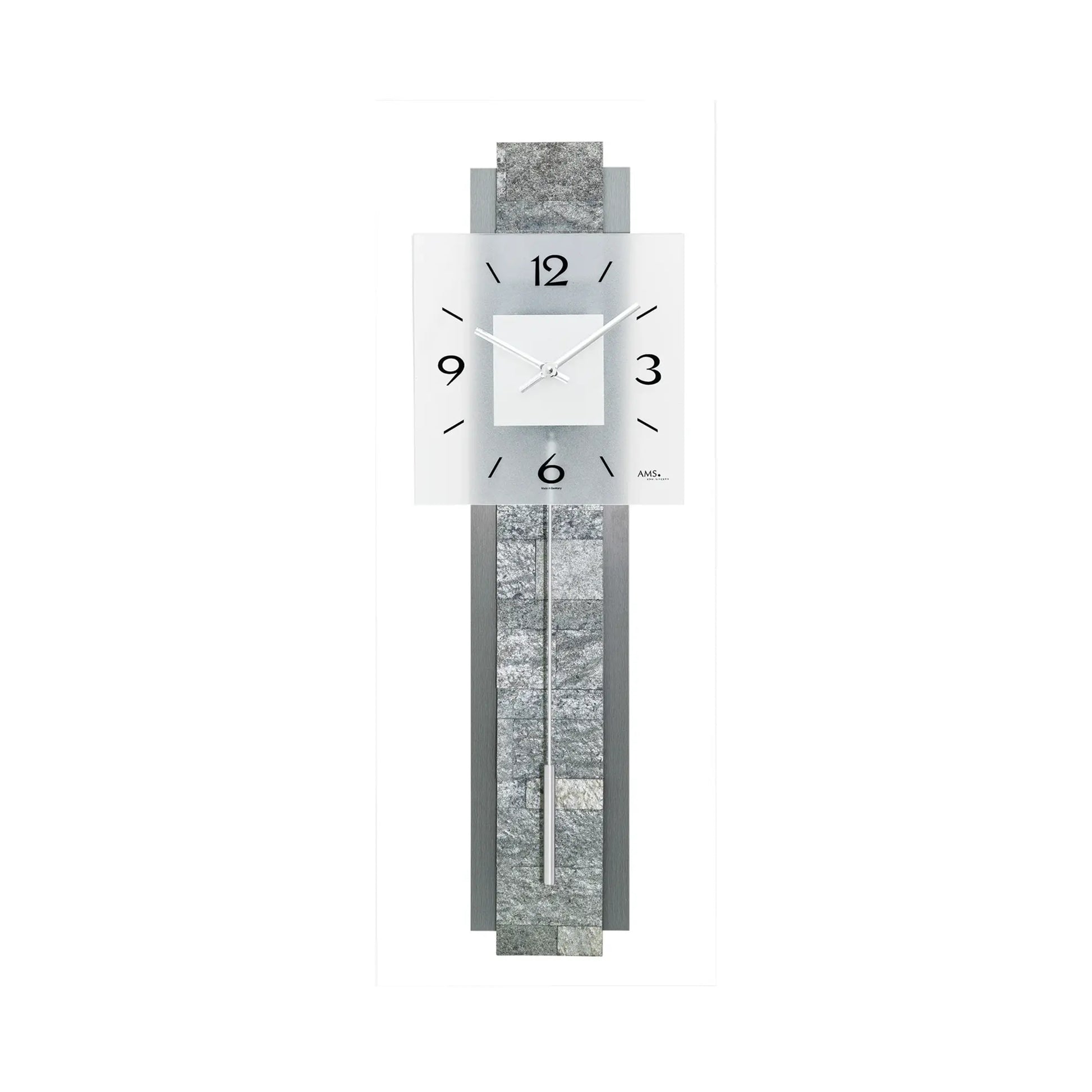 Wanduhr mit weißem Ziffernblatt, schwarzen Zahlen und grauem Steinrahmen