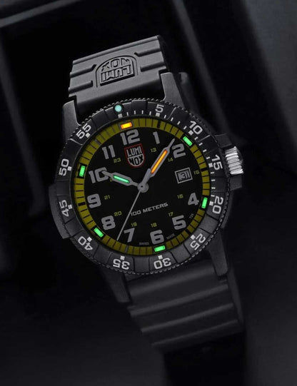 Luminox Leatherback Sea Turtle Giant XS.0325 Herrenuhr Schwarz • CARBONOX™-Gehäuse • Luminox Light Technology, Bild 5