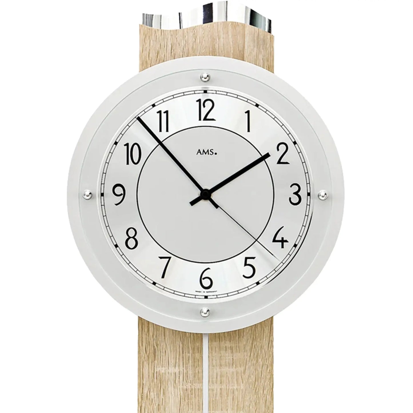 Wanduhr-Ziffernblatt mit römischen Ziffern, schwarzem Zeigerwerk, weißem Rahmen, Holzdekor