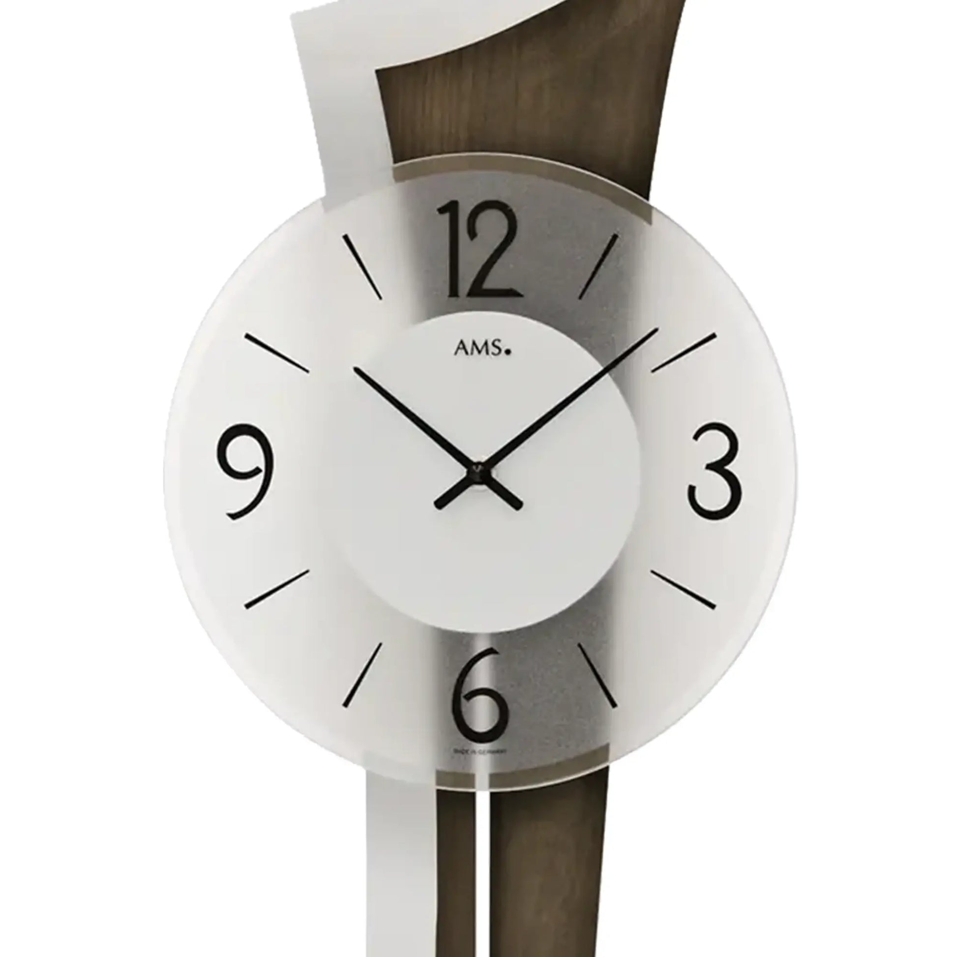Wanduhr-Zifferblatt mit arabischen Zahlen, AMS-Logo und schwarzem Zeigersatz