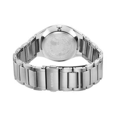 Bering Titanium 11739-772 Herrenuhr Silber • Saphirglas • Titanarmband, Bild 7