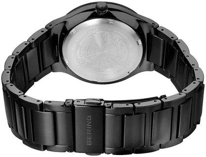 Bering Solar 15239-727 Herrenuhr • Saphirglas • Titan
