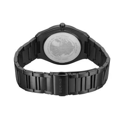 Bering Classic 17639-722 Herrenuhr Schwarz • Saphirglas • Quarzwerk, Bild 7