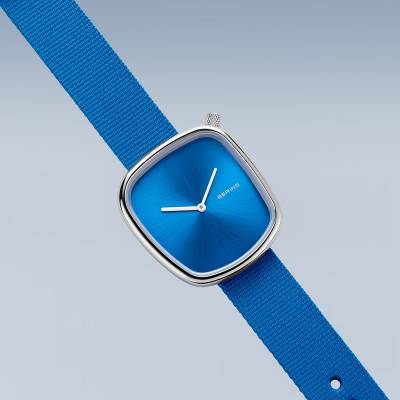 Bering Pebble 18034-308 Damenuhr Blau • Saphirglas • Slim-Design 6 mm, Bild 3