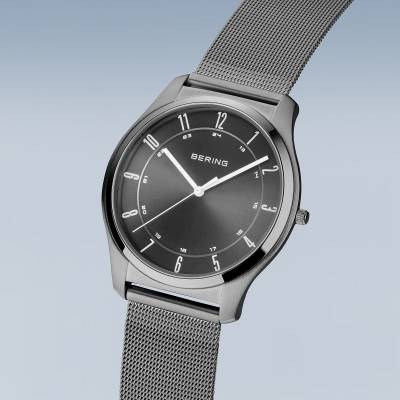 Bering Ultra Slim 18340-377 Herrenuhr Grau • Saphirglas • Milanaise-Armband, Bild 2