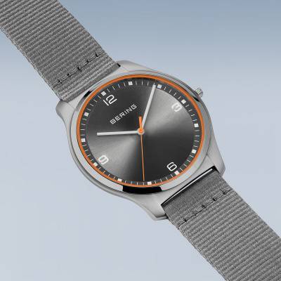 Bering 18342-577 Herren Armbanduhr • Saphirglas • Ultra Slim 42mm, Bild 4