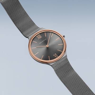 Bering Ultra Slim 18434-369 Damenuhr Grau • Saphirglas • Milanaise-Armband, Bild 4