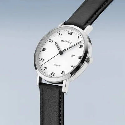 Bering Titanium 18634-404 Damenuhr Silber • Saphirglas • Titangehäuse, Bild 2