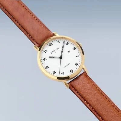 Bering Titanium 18634-534 Damenuhr Gold • Saphirglas • Leichtgewichtiges Titan, Bild 3