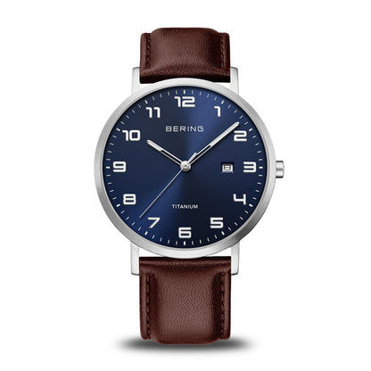 Bering Titanium 18640-505 Herren Armbanduhr Blau • Saphirglas • Titan-Gehäuse