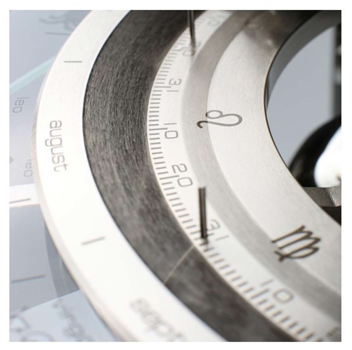 Hermle Tischuhr 37x34x34 cm Metall • Tellurium • Westminster