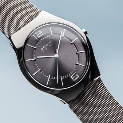 Bering 32039-309 Ceramic Herrenuhr Silber • Saphirglas • Milanaise-Armband, Bild 3