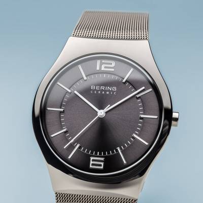 Bering 32039-309 Ceramic Herrenuhr Silber • Saphirglas • Milanaise-Armband, Bild 2