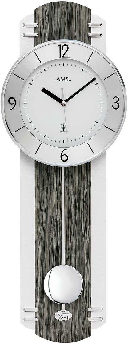 AMS Wanduhr 60x22x7 cm Holz und Aluminium • Funkgesteuert • Mit Pendel