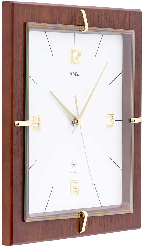 AMS Wanduhr 29x29x5 cm Walnuss • Modernes Design • Funkgesteuert