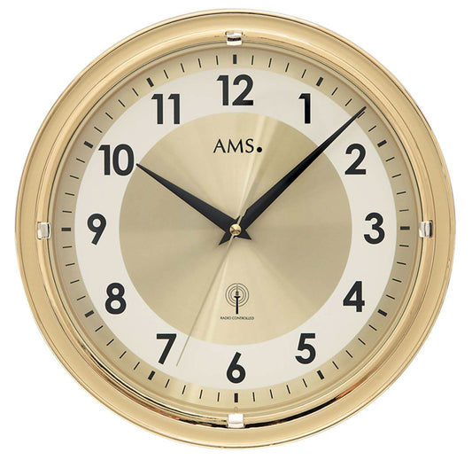AMS Wanduhr 30x30x4 cm Kunststoff • Funkwerk • Arabische Ziffern